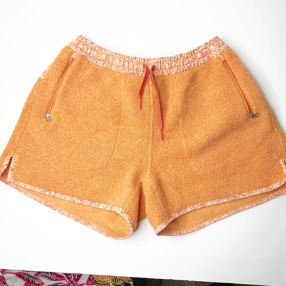 Outdoor Voices Mega Fleece Shorts XS Wool Orange - Picture 2 of 8